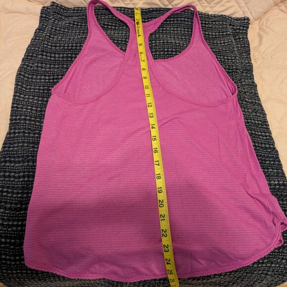 Lululemon 105F seriously light purple singlet size 10 guc - Picture 4 of 8